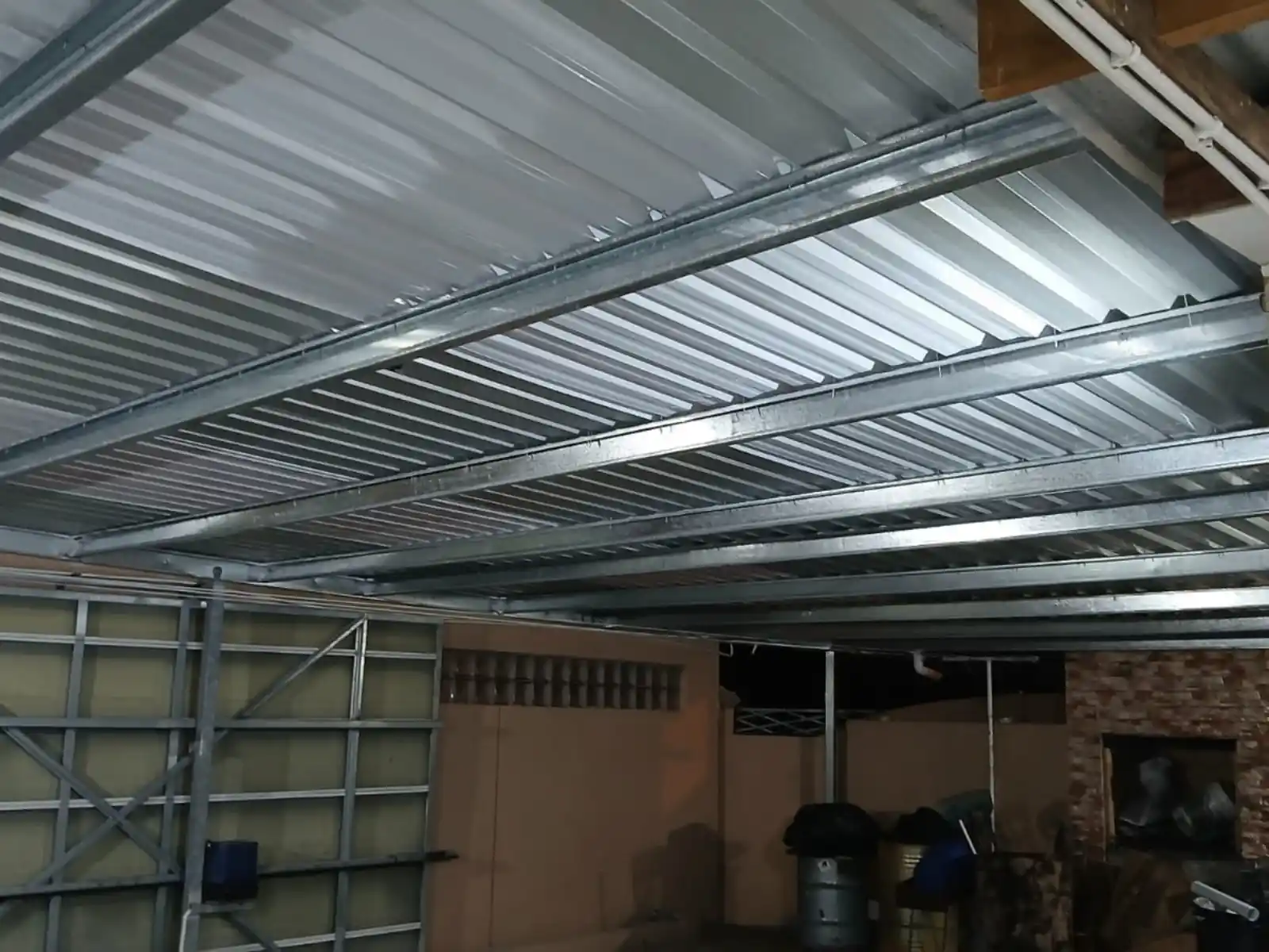Steel carport with mixed roof sheets, Vredehoek