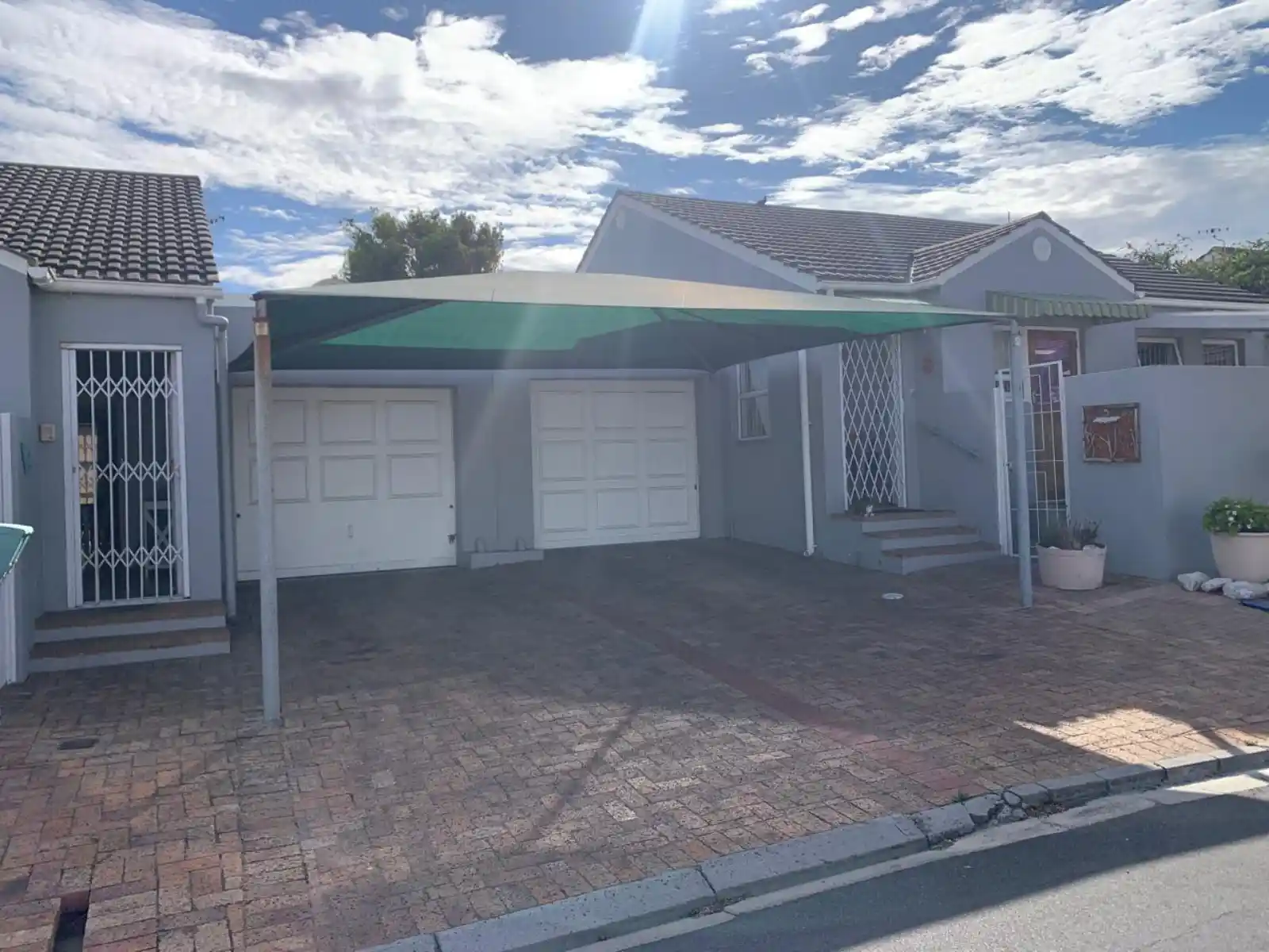 Completed shadeport installation, Cape Town